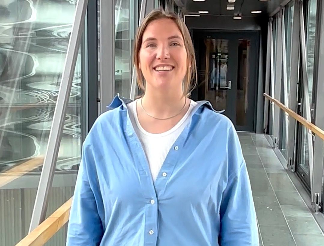 Reis trygt med mobilen i sommer, sier Johanne Thompson