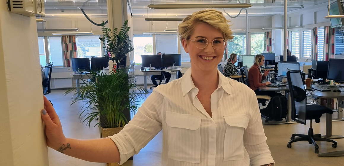 Anette Sæther, jobber i avdelingen Mitt Serviceteam som jobber mye med små og mellomstore bedrifter.