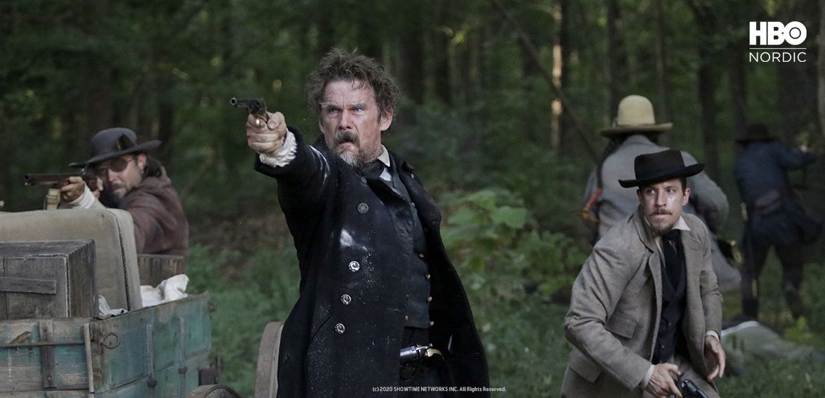 Ethan Hawke i bilde fra serien. 