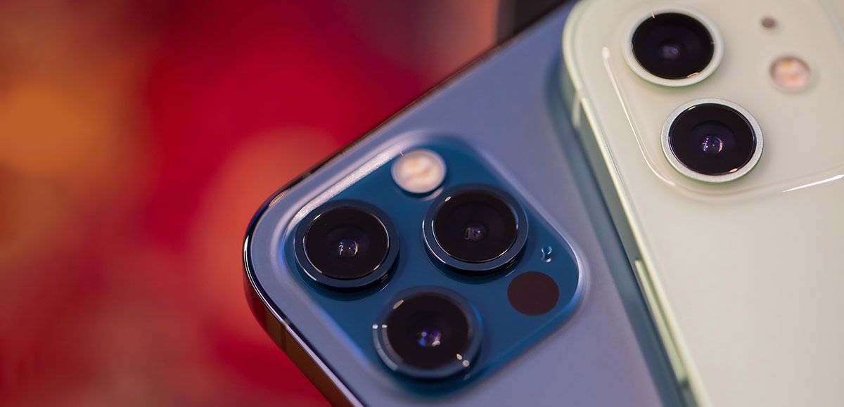iPhone 12 Pro og iPhone 12 tar begge to fantastiske bilder.