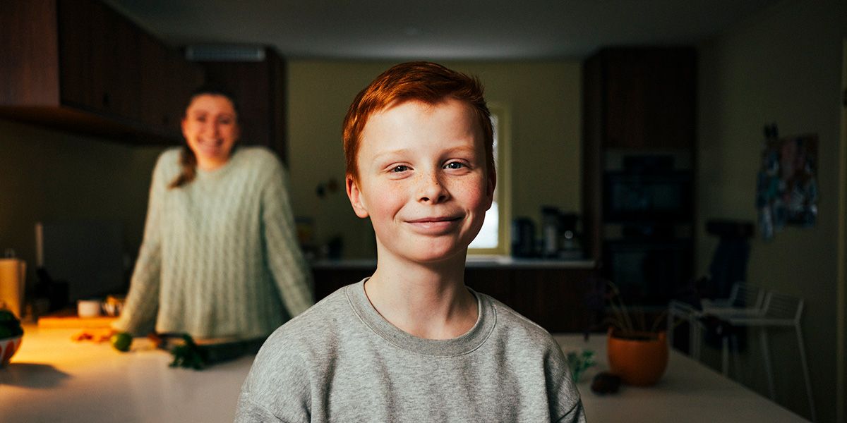 Martin fikk egen mobil som 8-åring. Da hadde mamma Tina fått snakket med andre foreldre i klassen.