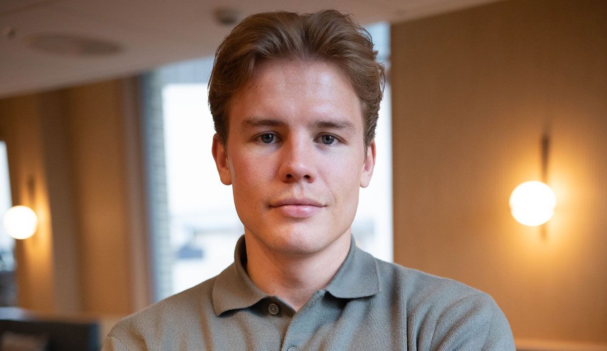 Advokatfullmektig Petter Dines Olsen snakker jevnlig med unge mennesker som har blitt utsatt for utpressing i sosiale medier.