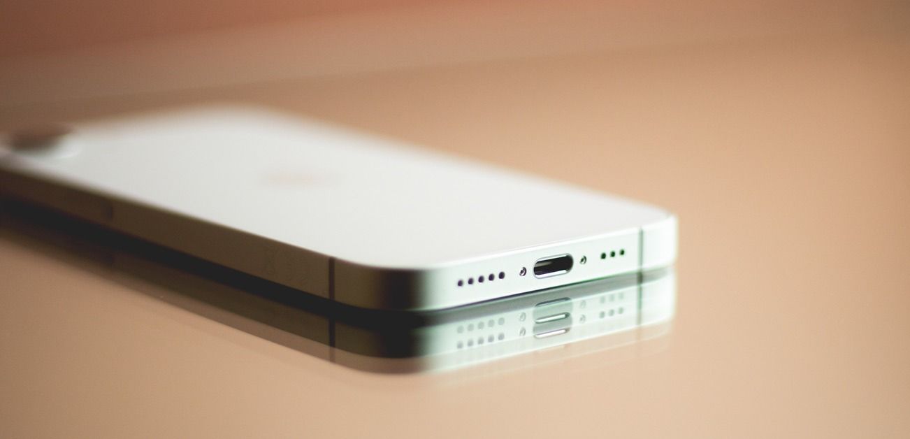 Test iPhone 16e: Kommer med USB-C