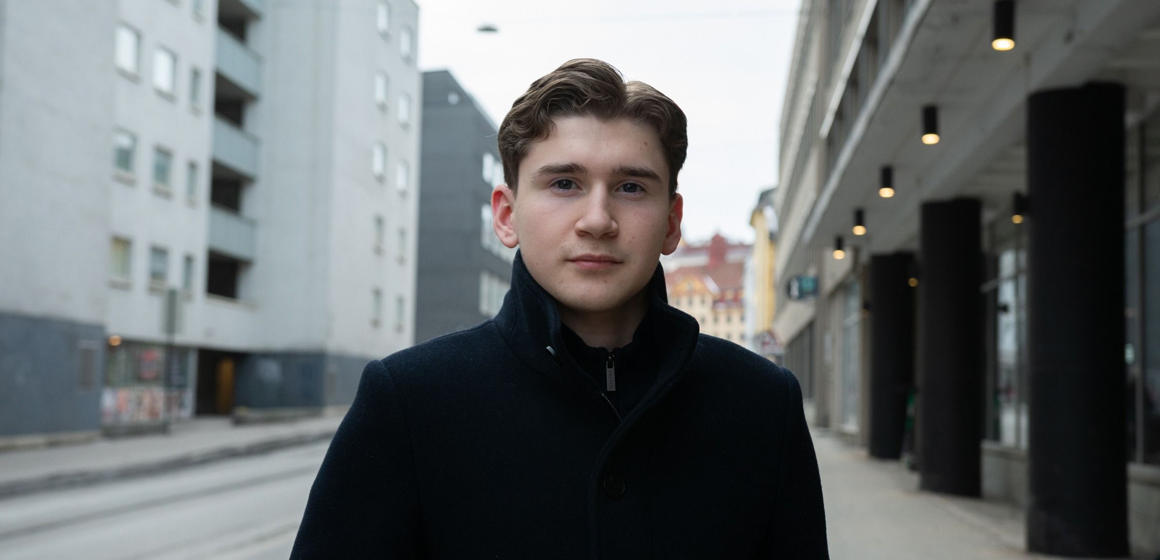 Leander synes det er frustrerende å ikke se hvem som ringer