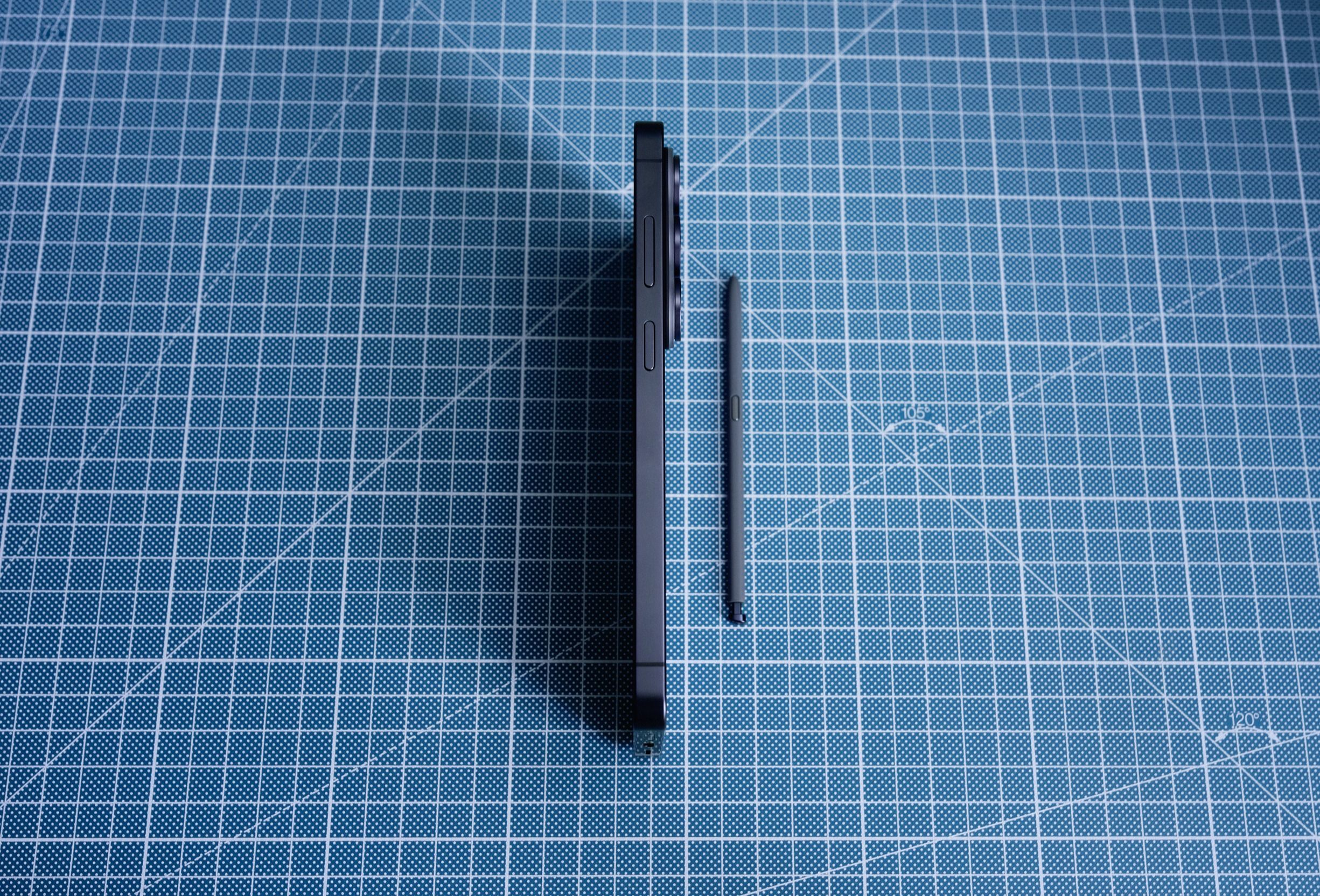 Test av Samsung Galaxy S26 Ultra, som er tynn, men likevel kraftig