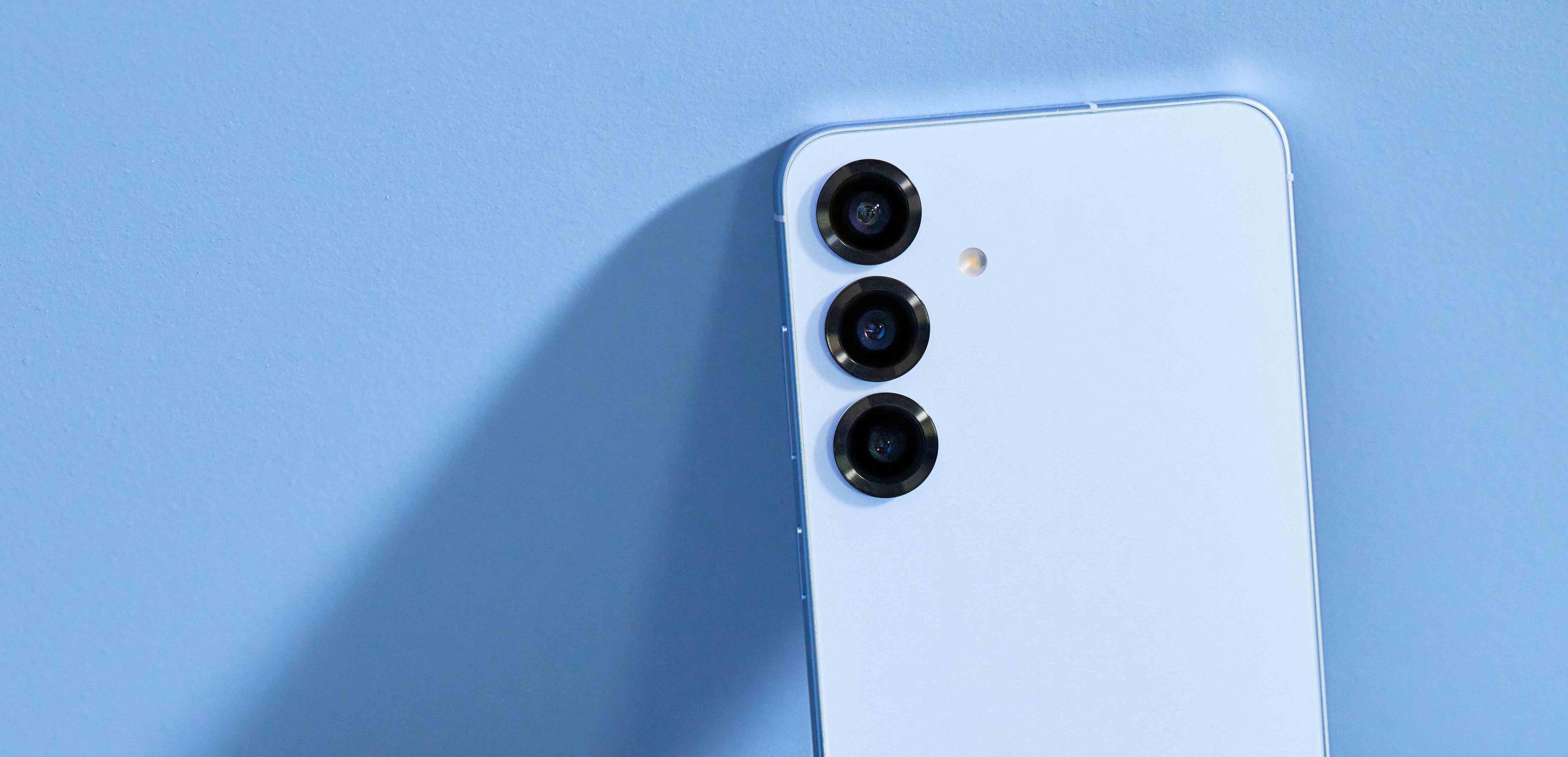 Hvit Samsung-smarttelefon