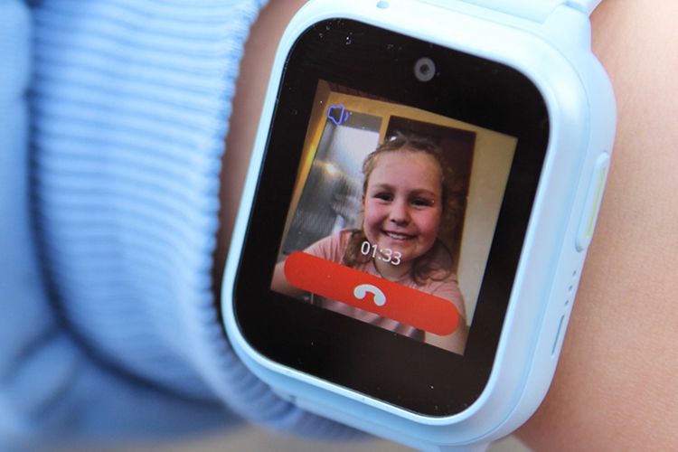 videoanrop på smartklokken zte k2 pro i fargen blå