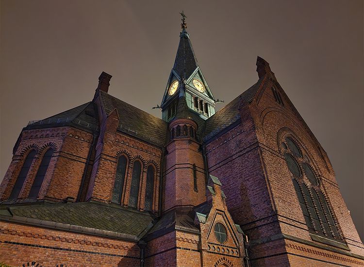 nattfoto av sagene kirke med samsung galaxy s22 ultra 5g